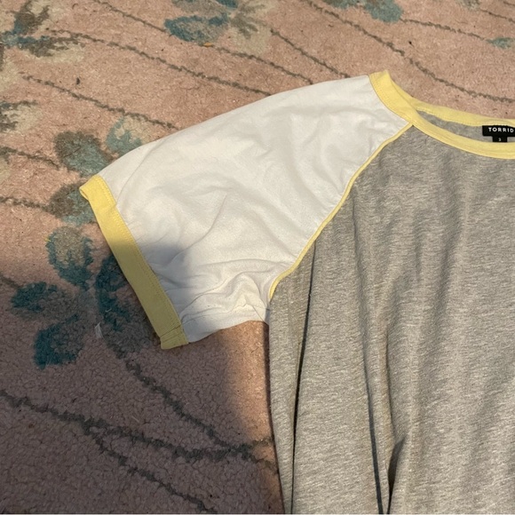 TORRID Grey and white ringer tee with yellow rims #ringertee - Picture 2 of 5